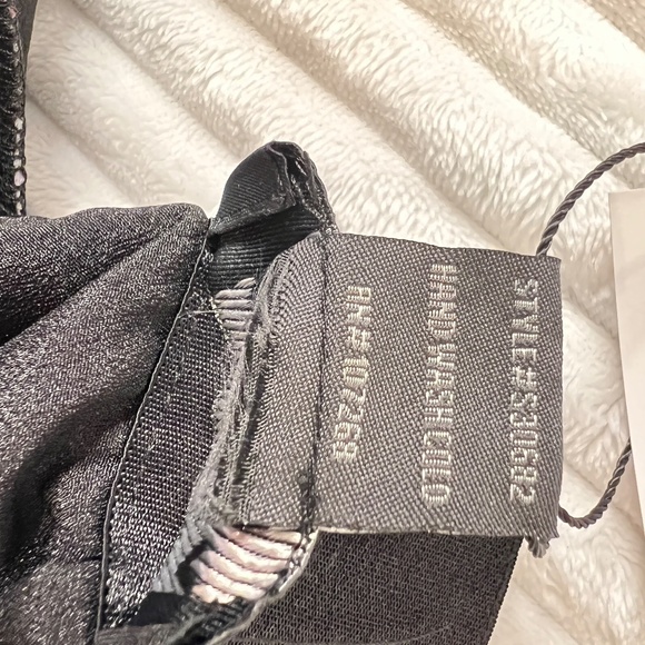 # A001 - Gracia Floral Lace Pencil Skirt Multi Color – Size L NWT - Picture 10 of 10